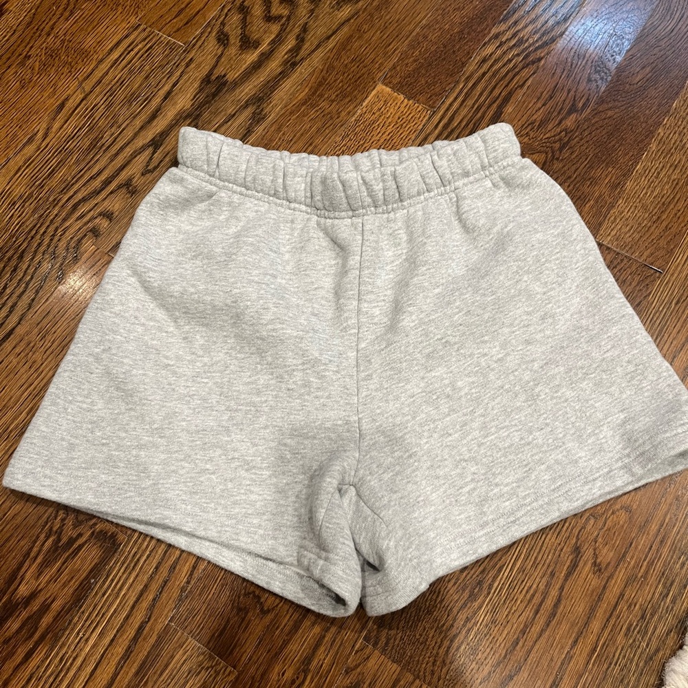 Aritzia TNA comfy shorts!